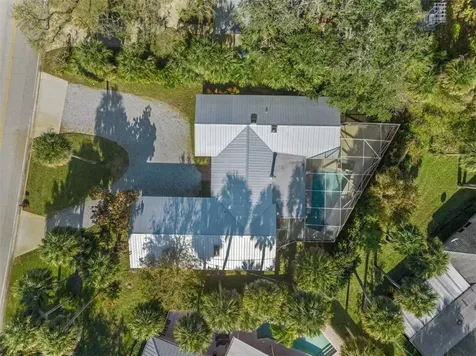 835 Royal Palm Place Vero Beach FL 32960