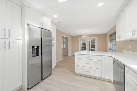 835 Royal Palm Place Vero Beach FL 32960