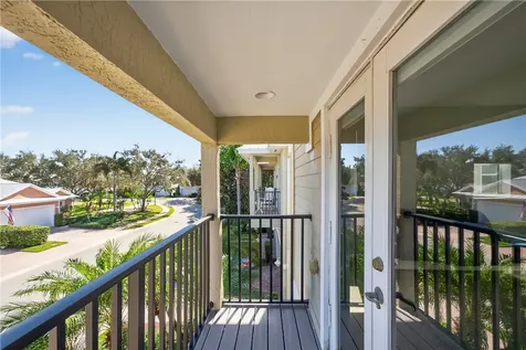 1915 Bridgepointe Circle Vero Beach FL 32967