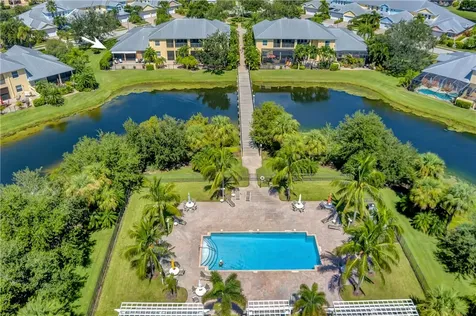 1915 Bridgepointe Circle Vero Beach FL 32967