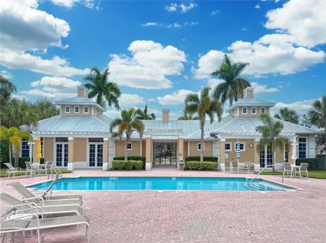 1915 Bridgepointe Circle Vero Beach FL 32967