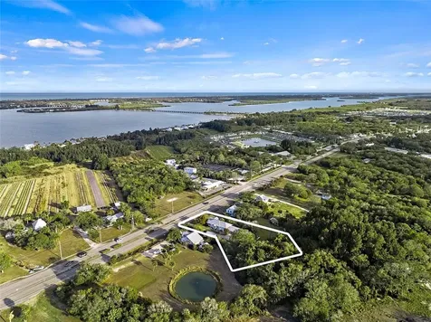9115 Us Highway 1 Sebastian FL 32976