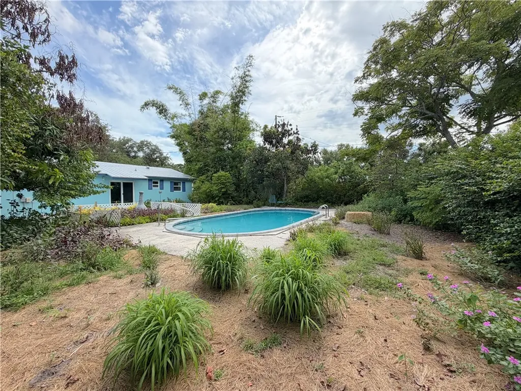 45 1st Court SW Vero Beach FL 32962