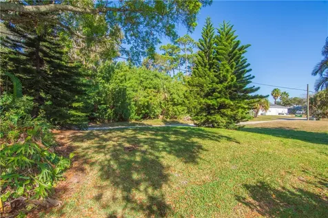422 Del Monte Road Sebastian FL 32958