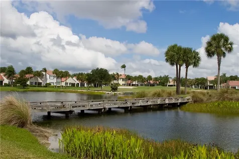 2152 Falls Manor Vero Beach FL 32967