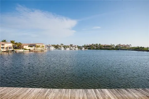 2152 Falls Manor Vero Beach FL 32967