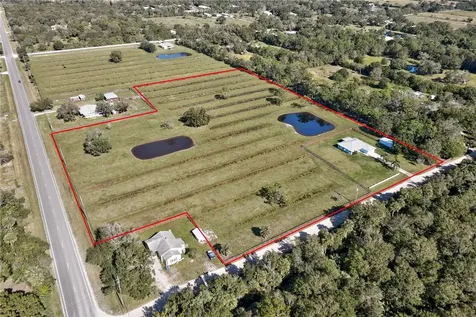 13720 101st Street Fellsmere FL 32948