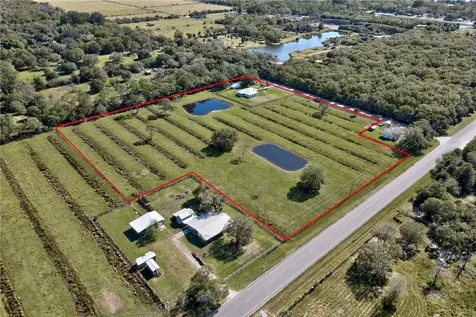 13720 101st Street Fellsmere FL 32948