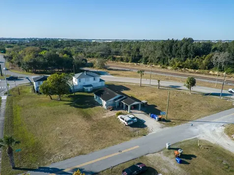 1955 39th Street Vero Beach FL 32960