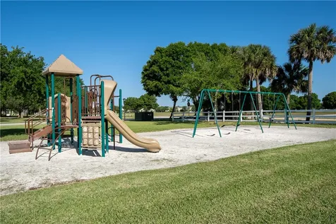 1340 Caddy Court Vero Beach FL 32966