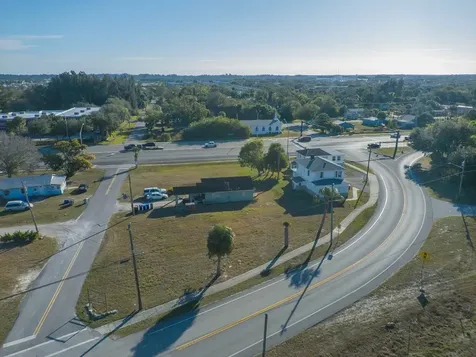 3880 Old Dixie Highway Vero Beach FL 32960