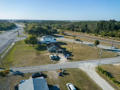 3880 Old Dixie Highway Vero Beach FL 32960