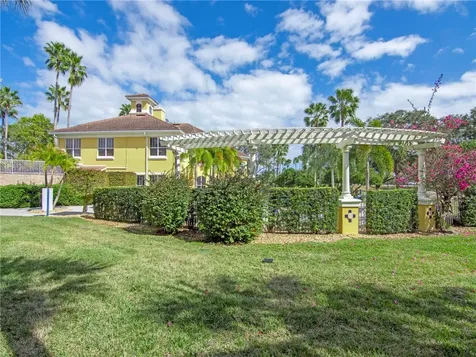 5015 Fairways Circle Vero Beach FL 32967