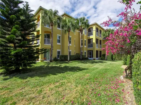 5015 Fairways Circle Vero Beach FL 32967