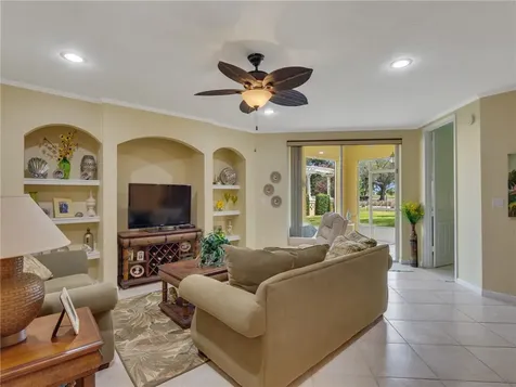 5015 Fairways Circle Vero Beach FL 32967