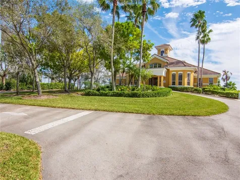 5020 Fairways Circle Vero Beach FL 32967