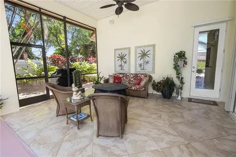 1720 Cassville Avenue Vero Beach FL 32966