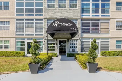 2333 Indian River Boulevard Vero Beach FL 32960