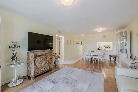 2333 Indian River Boulevard Vero Beach FL 32960