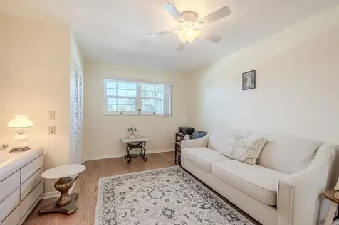 2333 Indian River Boulevard Vero Beach FL 32960
