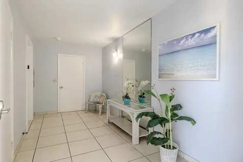 2333 Indian River Boulevard Vero Beach FL 32960