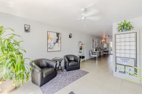 2333 Indian River Boulevard Vero Beach FL 32960