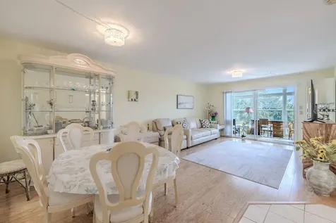 2333 Indian River Boulevard Vero Beach FL 32960