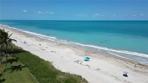 2333 Indian River Boulevard Vero Beach FL 32960