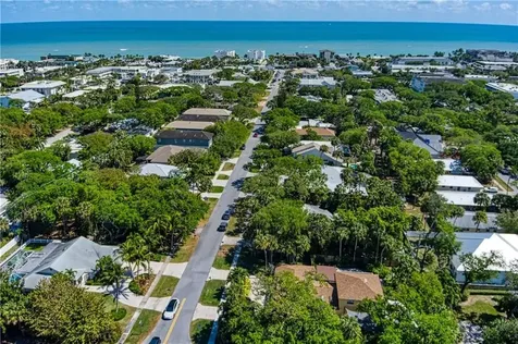 2333 Indian River Boulevard Vero Beach FL 32960