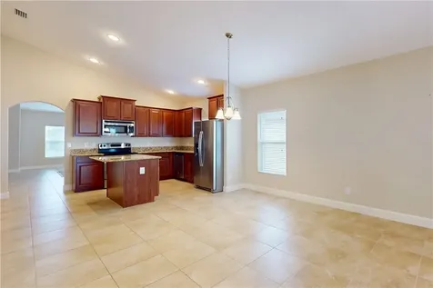 8117 Westfield Circle Vero Beach FL 32966