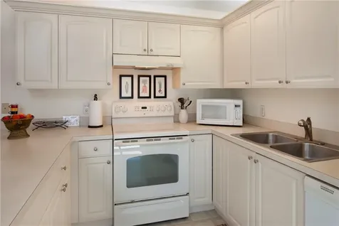 400 E Waverly Place Vero Beach FL 32960