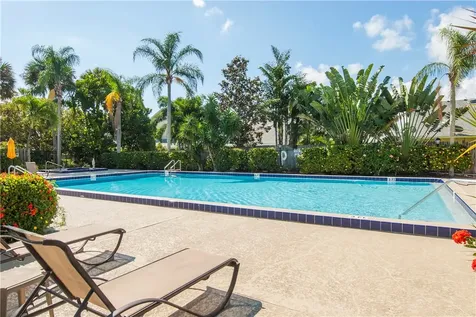400 E Waverly Place Vero Beach FL 32960
