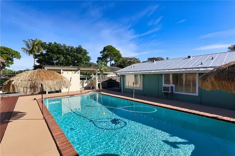 131 11th Court Vero Beach FL 32962