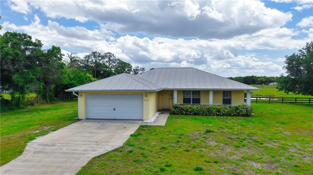 13715 103rd Street Fellsmere FL 32948