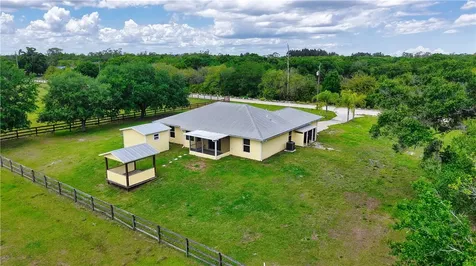 13715 103rd Street Fellsmere FL 32948