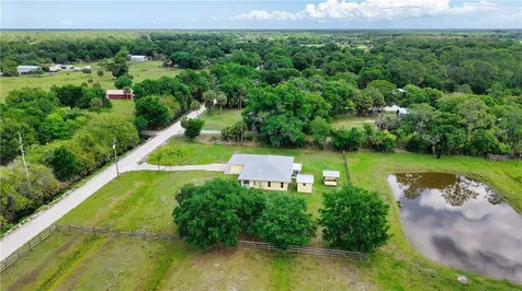 13715 103rd Street Fellsmere FL 32948