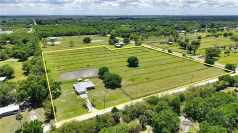 13715 103rd Street Fellsmere FL 32948