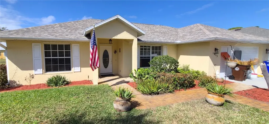 1915 17th Avenue SW Vero Beach FL 32962