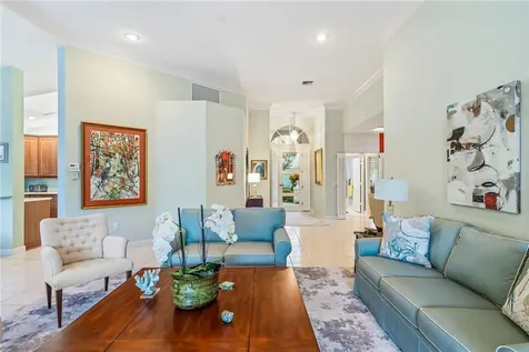 240 S Peppertree Drive Vero Beach FL 32963