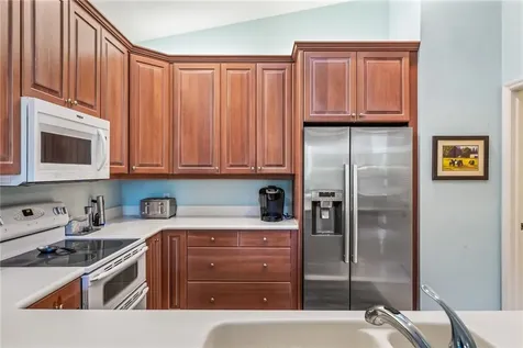 240 S Peppertree Drive Vero Beach FL 32963