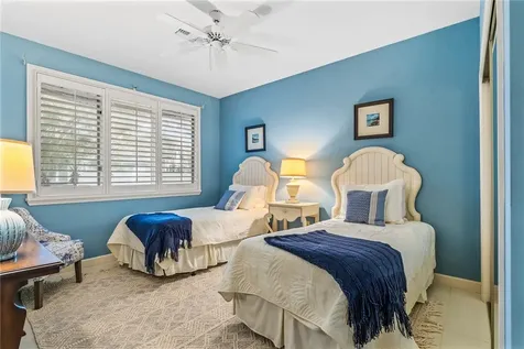 240 S Peppertree Drive Vero Beach FL 32963
