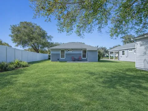4204 36th Court Vero Beach FL 32967