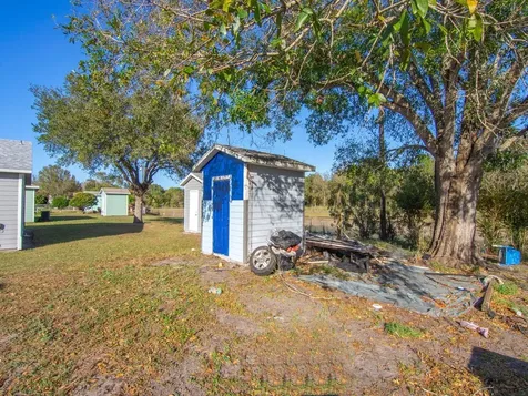 4204 36th Court Vero Beach FL 32967