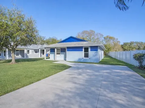4204 36th Court Vero Beach FL 32967