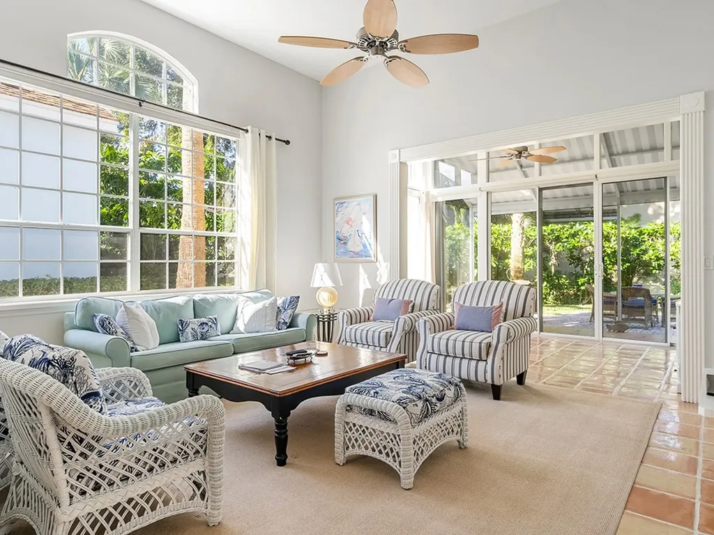 8823 Lakeside Circle Vero Beach FL 32963