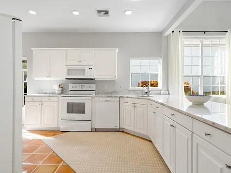 8823 Lakeside Circle Vero Beach FL 32963