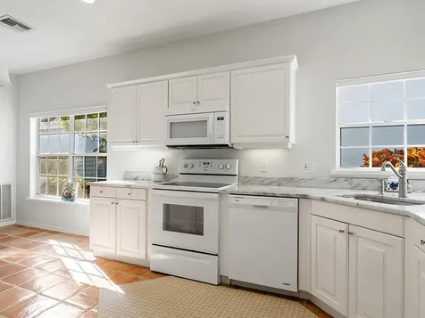 8823 Lakeside Circle Vero Beach FL 32963