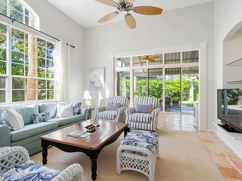 8823 Lakeside Circle Vero Beach FL 32963
