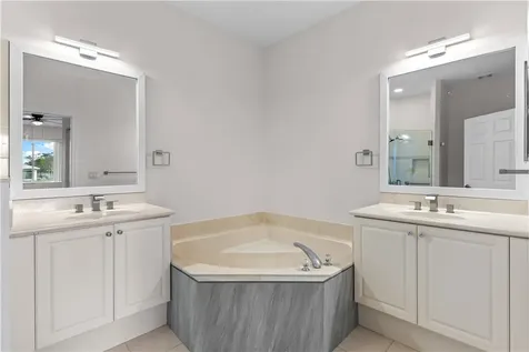 819 Middleton Drive SW Vero Beach FL 32962