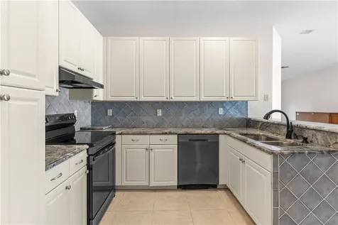 819 Middleton Drive SW Vero Beach FL 32962